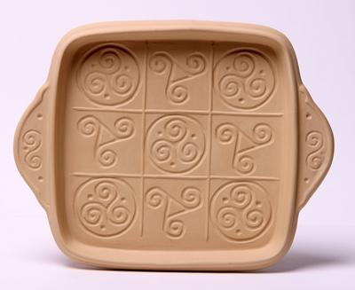 New – Celtic Triskele Shortbread Pan